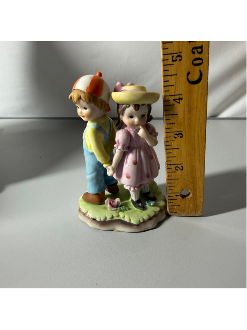Lefton Porcelain Boy and Girl Figurine Sculpture One Size Multi-color